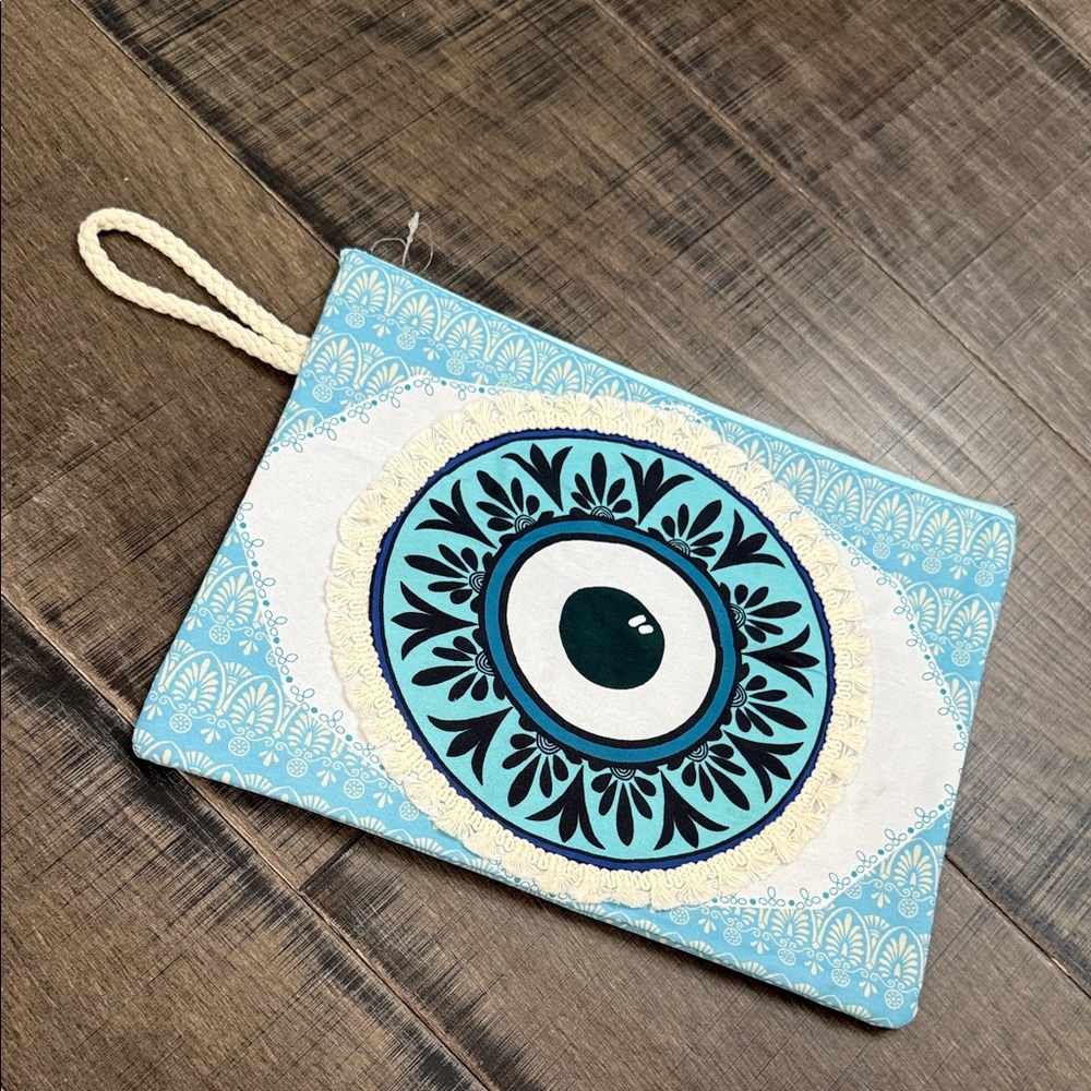 BEACH BABE Blue Evil Eye Clutch